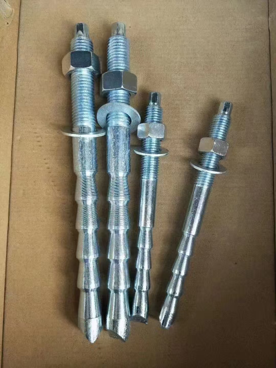 倒錐型化學(xué)錨栓   定型化學(xué)錨栓